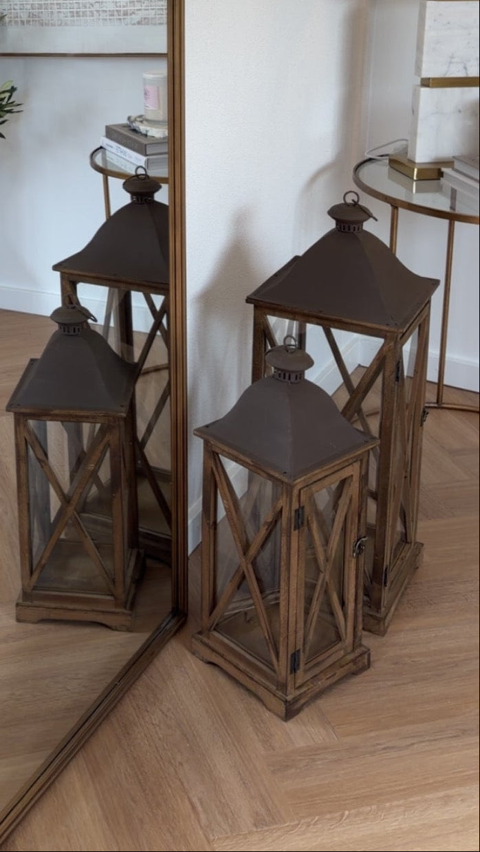 S/2 Wooden Lanterns